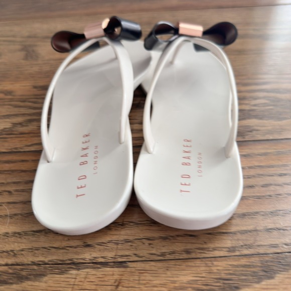 Ted Baker Rafeek Bow Cream Flip Flops Women's UK Size 4 US Size 6-6.5 - Picture 4 of 5